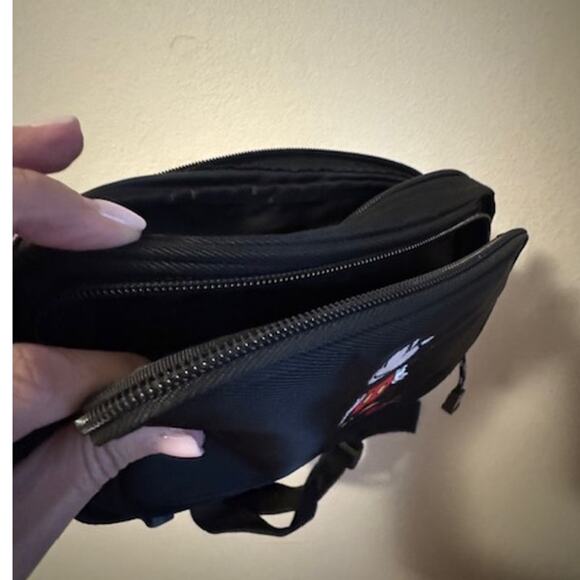 Disney Vintage 90's Embroidered Mickey Mouse Crossbody - Picture 6 of 7